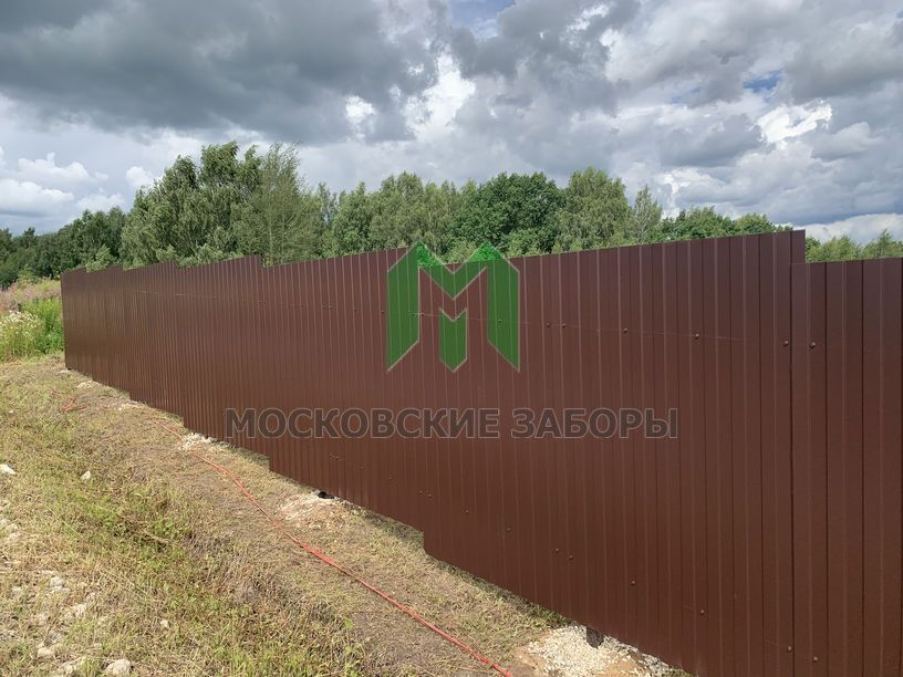 Забор из профнастила