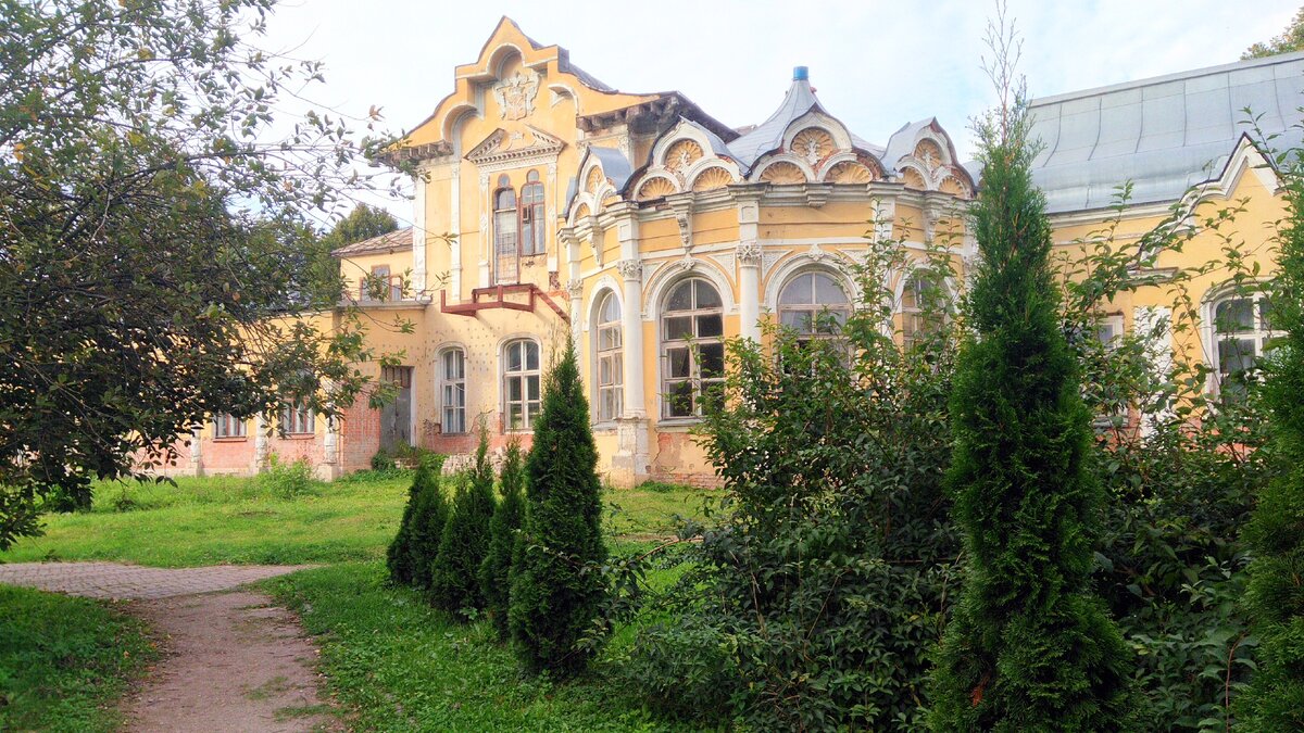 Москва. Усадьба Алтуфьево. Господский дом с русскими мотивами | Заяц  путешественник | Дзен