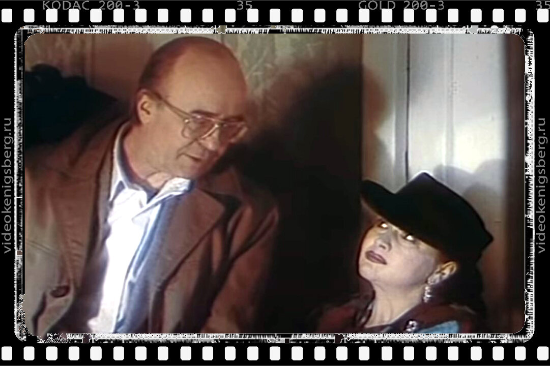  Кадр из фильма "Искушение Б." — Вообще-то на шпагах зрелищнее...