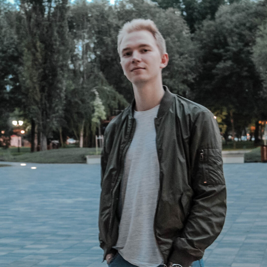 Александр Иванов