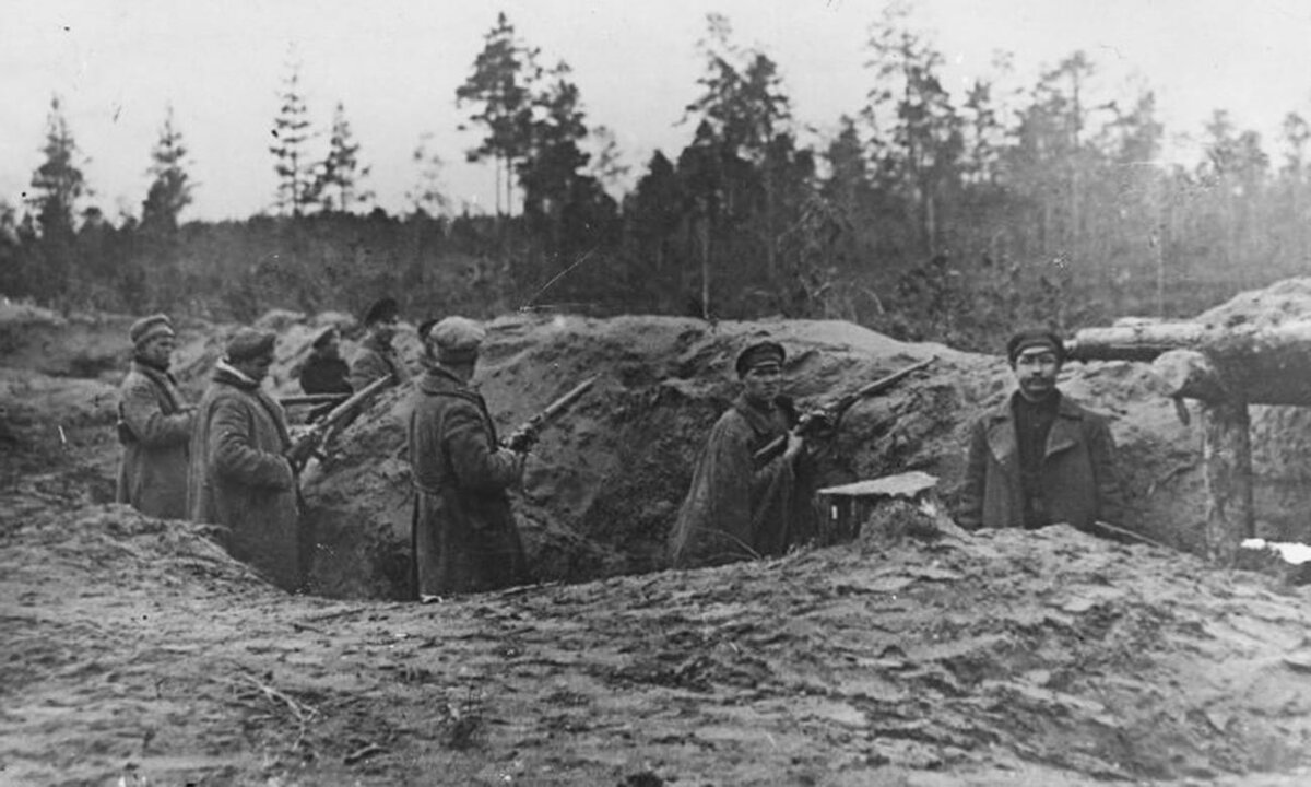 Наступление Северо-Западной армии осенью 1919 года на Петроград. (c) МАММ/МДФ/russiainphoto.ru 