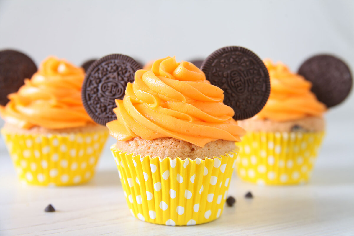 «Микки Маус провалился в крем» – сказал сын при виде этих капкейков 😀