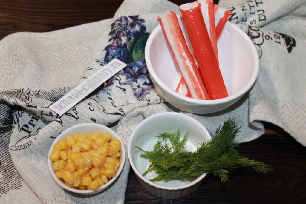 Морковь по корейски кукуруза крабовые палочки. Салат кукуруза, морковь, крабовые палочки. Салат из корейской моркови и кукурузы и крабовых. Морковь по корейски кукуруза крабовые палочки. Морковь по корейски кукуруза крабовые палочки.