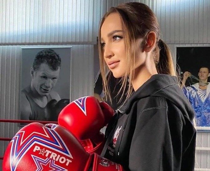 Фото: Instagram.com/buzova86