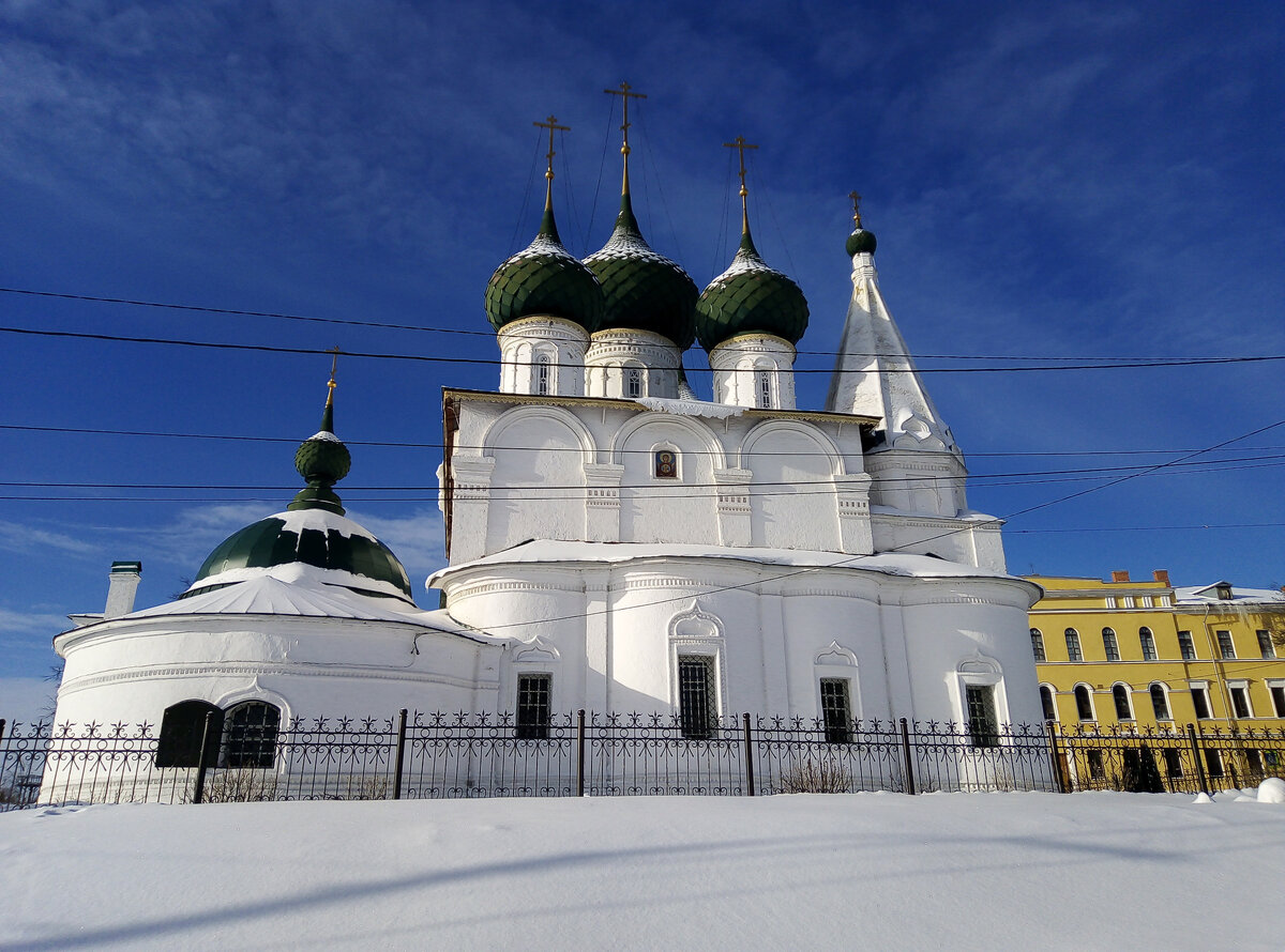Церковь Происхождения Честных Древ Креста Господня, что на Городу