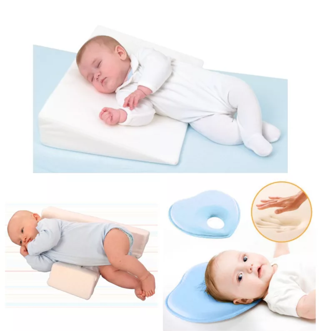Подушка со скольки месяцев можно. Подушка для фиксации головы новорожденного. Подушка для 3 месячного ребенка. Подушка для 2 месячного ребенка. Ортопедическая подушка для сна на боку малышу.