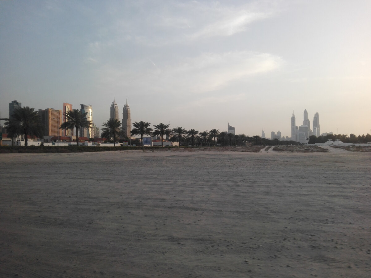 Фото автора, вид на город с одного из пляжей.