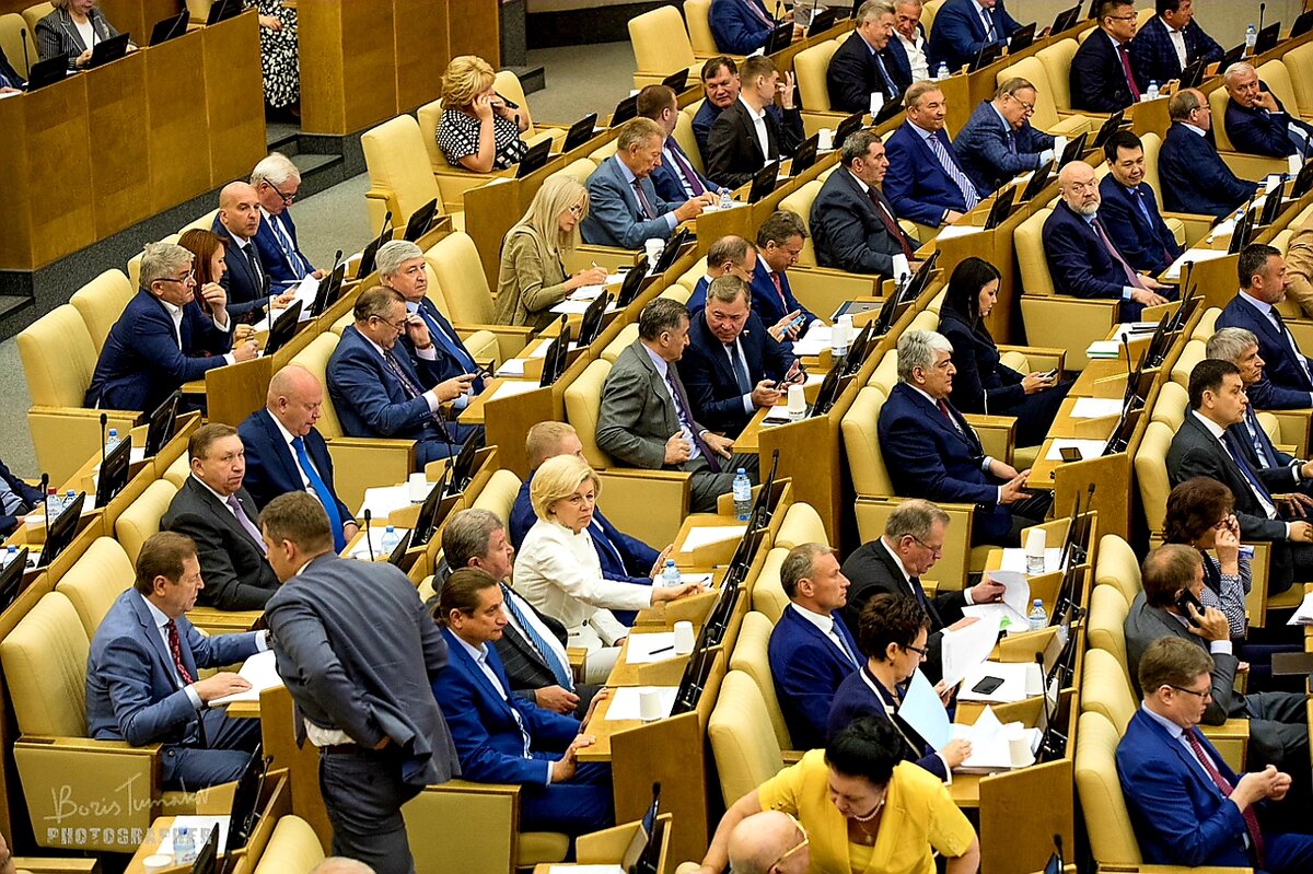 депутаты единой россии список москва