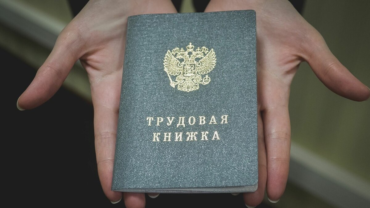     Специалисты сервиса по поиску вакансий hh.ru рассказывают, как частичная мобилизация отразится на рынке труда в Приморском крае. Кадровый дефицит, стремительные изменения и отсутствие понятия, что будет дальше.