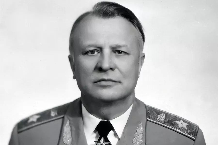 Главный маршал бронетанковых войск ротмистров. Маршал бронетанковых. Рыбалко маршал бронетанковых войск. Бабаджанян маршал бронетанковых. Маршал бронетанковых.