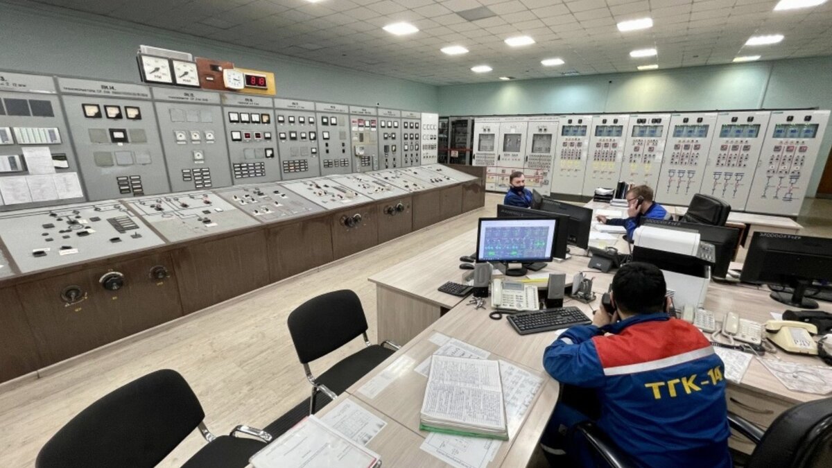     Сотрудники ПАО «ТГК-14» собрали средства на закупку спецтехники для подразделения реактивно-артиллерийского дивизиона, где служат, в том числе, трое их коллег.