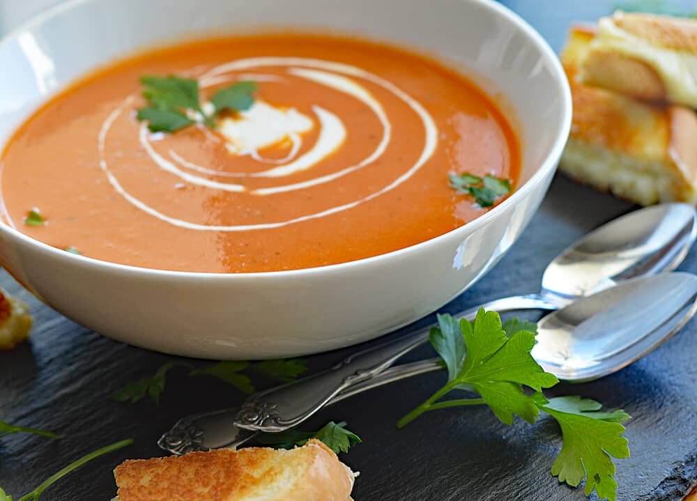 Суп томатный рецепты из свежих. Томатный суп domates Çorbasi. Кето крем супы. Для супа. Турецкий томатный суп.
