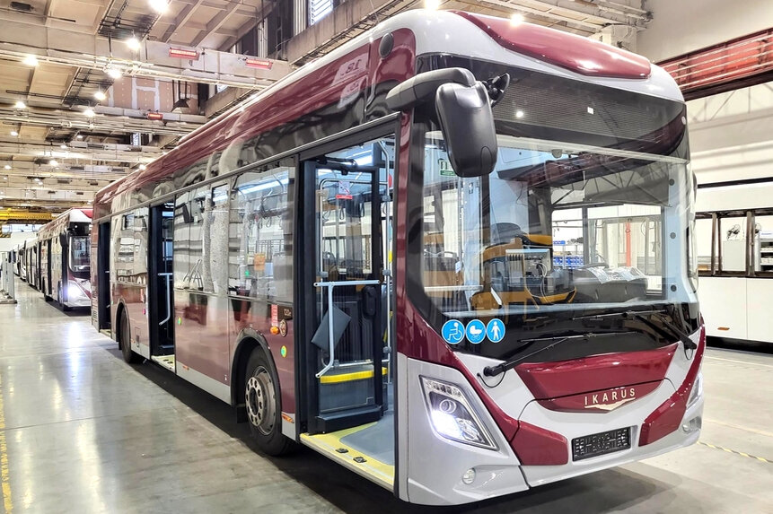 Two Ikarus 120e electric buses for Kaposvár (magyarbusz.info)