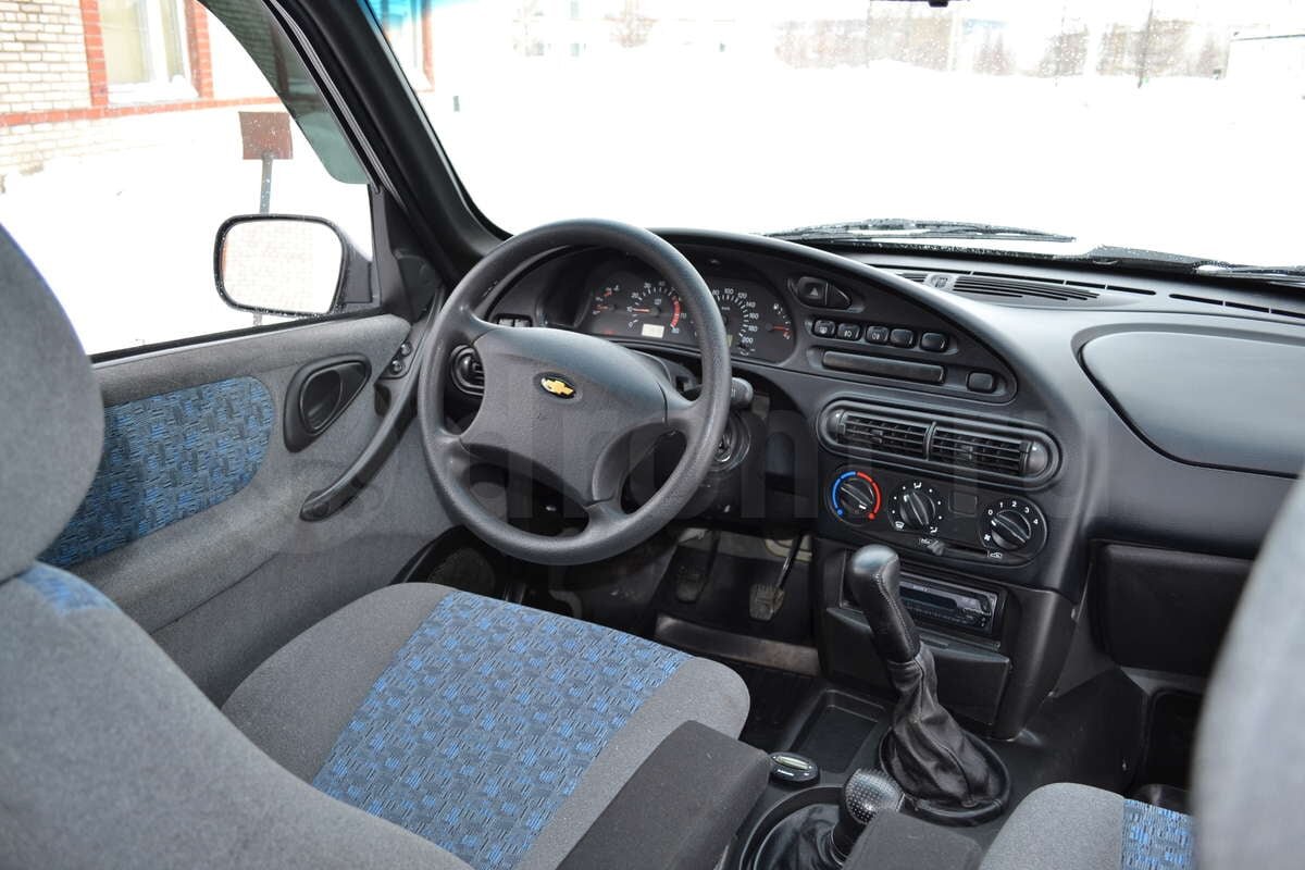 Niva chevrolet 2123 салон. Шевроле нива 2002 салон. Нива 2123 салон. Chevrolet niva 2002 салон. Niva chevrolet 2123 салон.