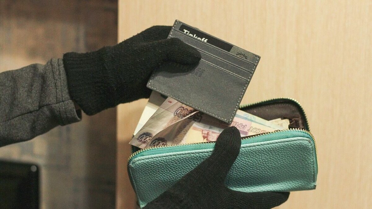     Также выросло количество преступлений, совершенных в состоянии алкогольного опьянения. Об этом на совещании по развитию Беломорского района сообщила районный прокурор Ольга Кузнецова.