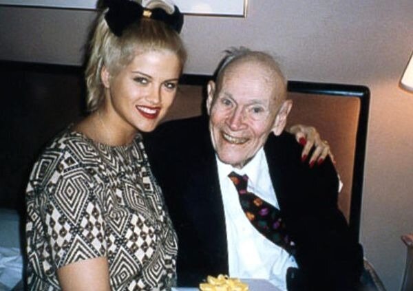 нефтяной магнат с молодой женой Анной-Николь "ШОУБИЗ - ЗАКУЛИСЬЕ"