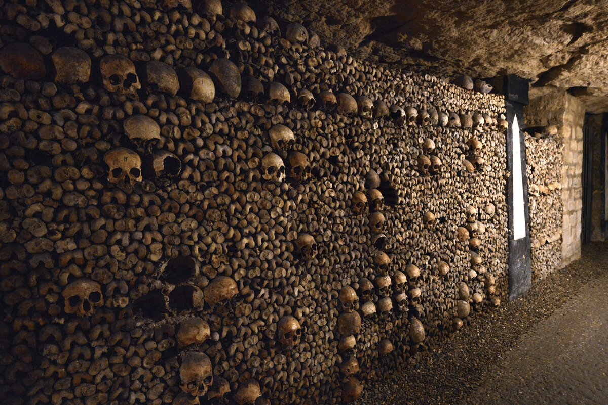 Оссуарий Париж катакомбы. Катакомбы Парижа (Catacombs of Paris), Франция. Подземные катакомбы Парижа. Оссуарии под Парижем.