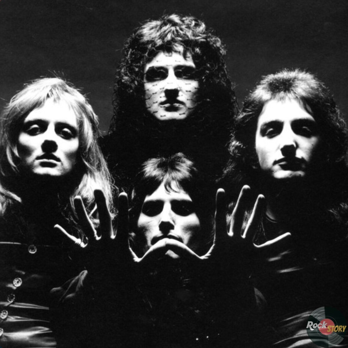 На фотографии участники группы Queen 