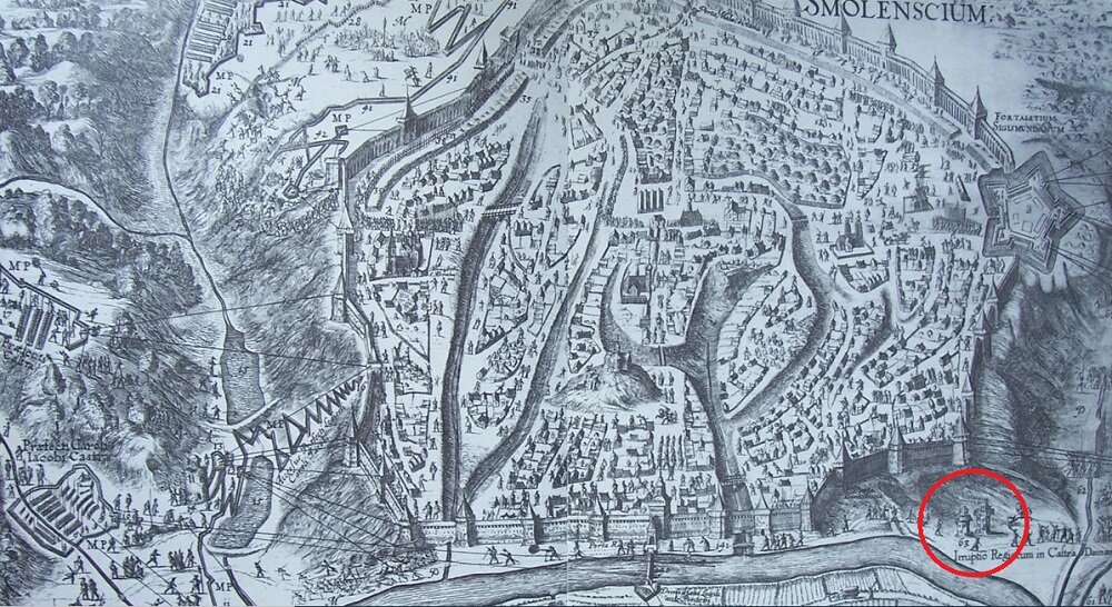 На карте Гондиуса XVII века видны две постройки вне стен Смоленска на берегу Днепра: храм Иоанна Богослова и некое круглое здание.