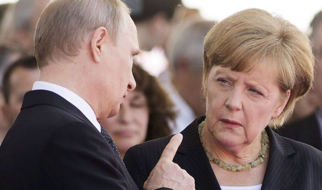 Без их исполнения российский президент отказывается принимать участие в "нормандском саммите".