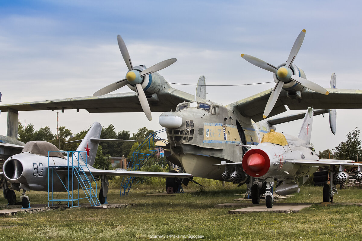 МиГ-15УТИ, БЕ-12, МиГ-21бис