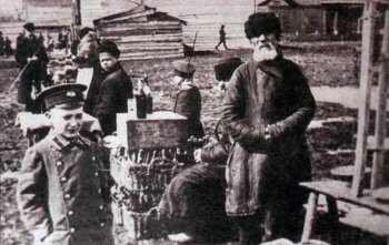 
Торг на Сенной площади. Фотография 1904 года.