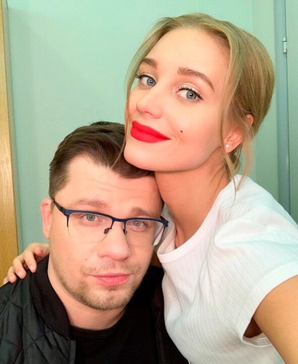 Гарик Харламов и его жена Кристина Асмус