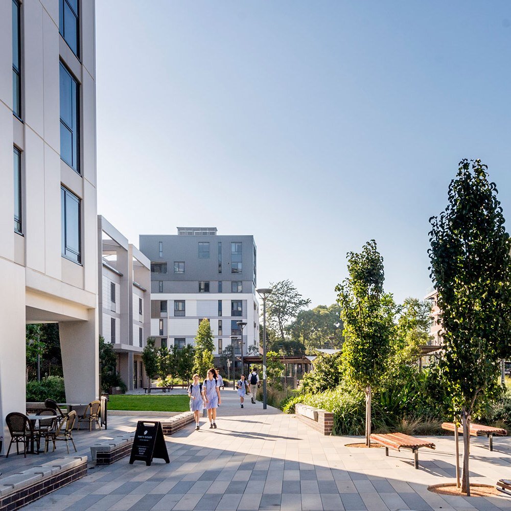 http://landezine.com/wp-content/uploads/2018/09/03-HudsonStreetPark-Wesley-Nel.jpg