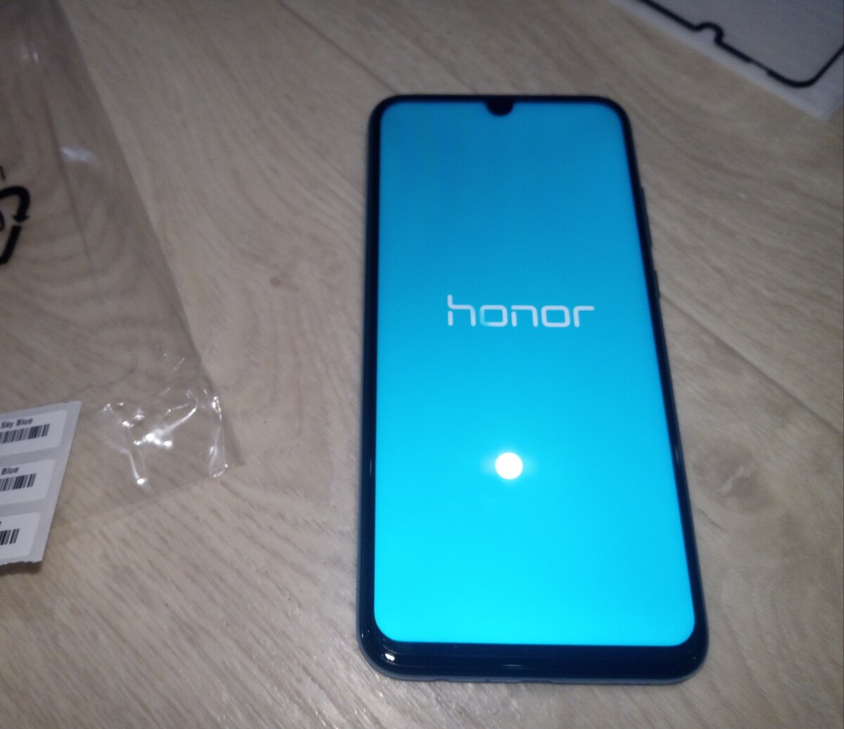 Honor 10 Lite - распаковка (9500 р.). Фото, мини-обзор. |  SD-1117|Технологии и распаковка| | Дзен