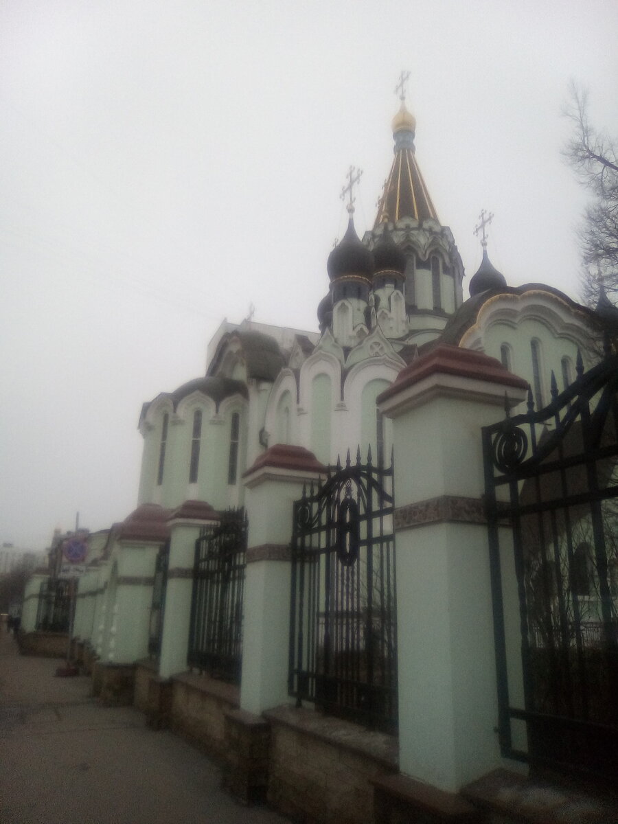 Храм Воскресения Христова. Сокольническая площадь, д. 6