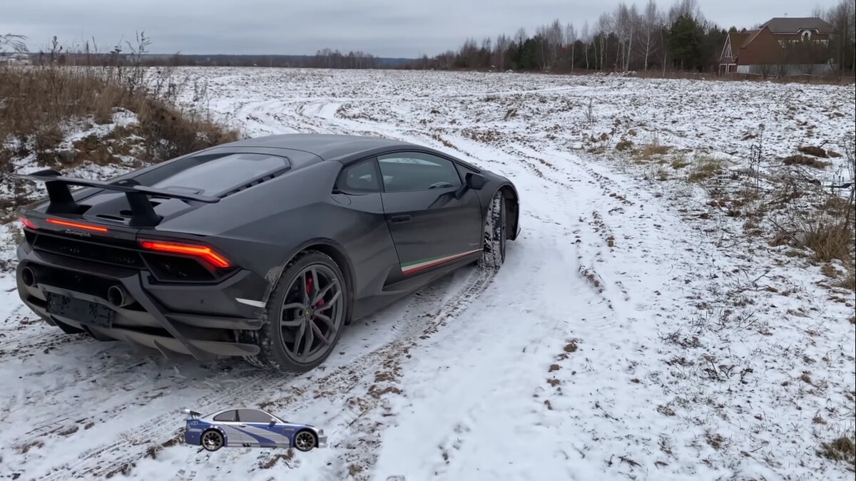 Кадр из видео с канала MAJORKA