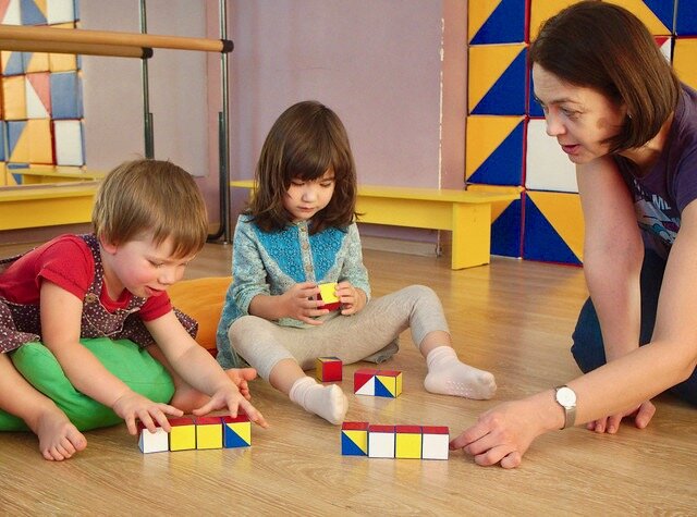 Кубики "Сложи узор" подходят даже для самых маленьких