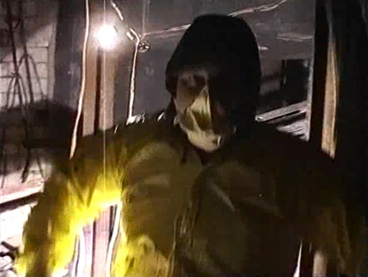 Внутри разрушенного энергоблока