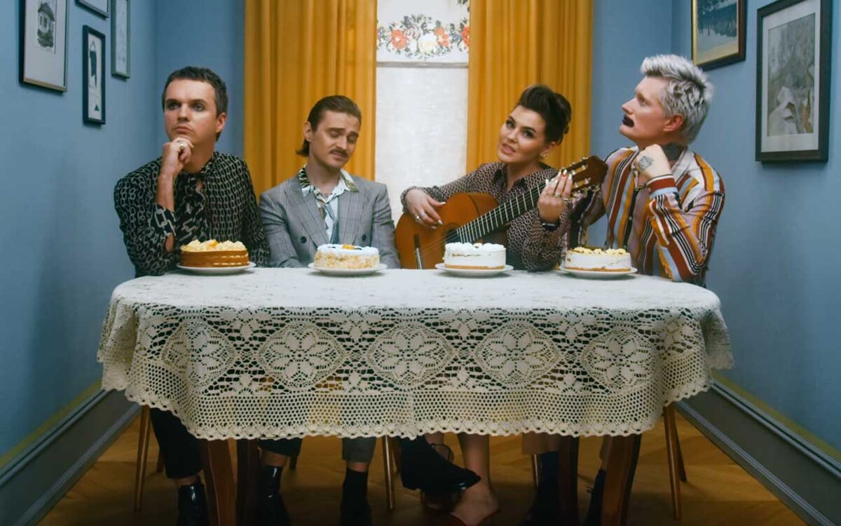 Кадр из клипа группы Little Big.