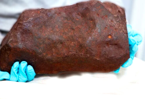 редкий камень.