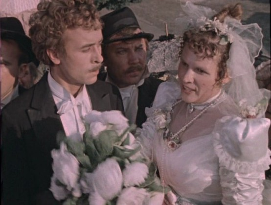 Кадр из фильма "Зв двумя зайцами" (1961)