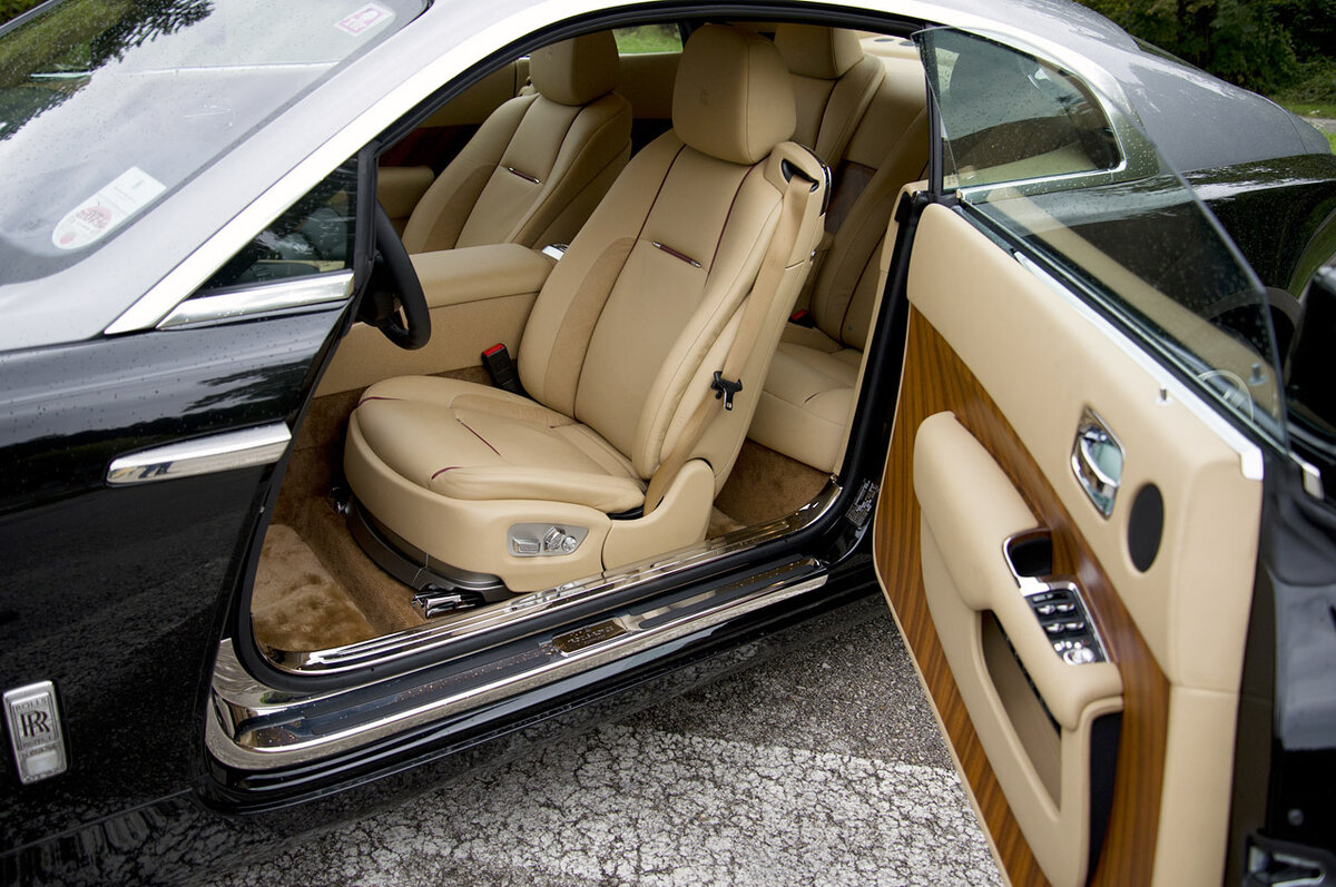Rolls Royce Wraith двери