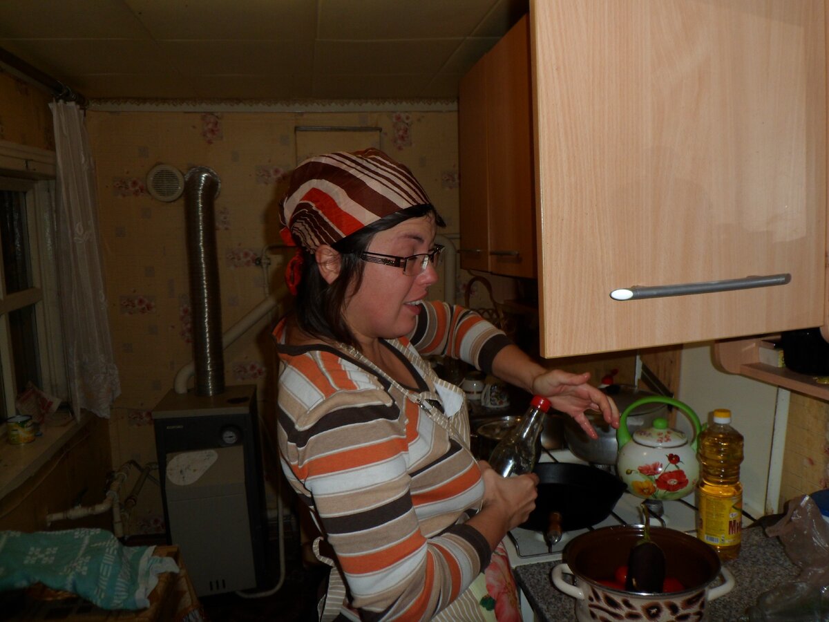 Это я. Что-то варю.