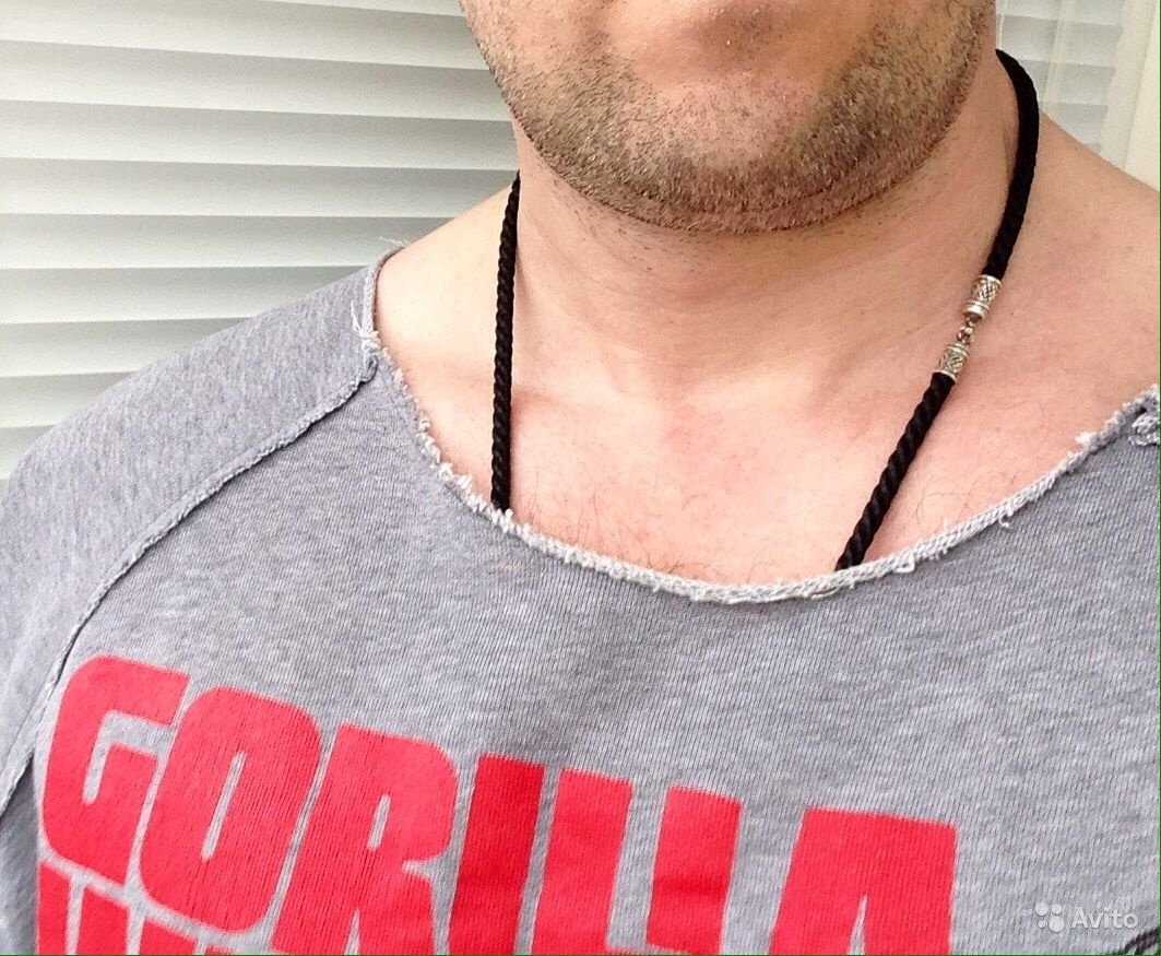 Фото нашего клиента с гайтаном, который он купил у нас около 10 лет назад.