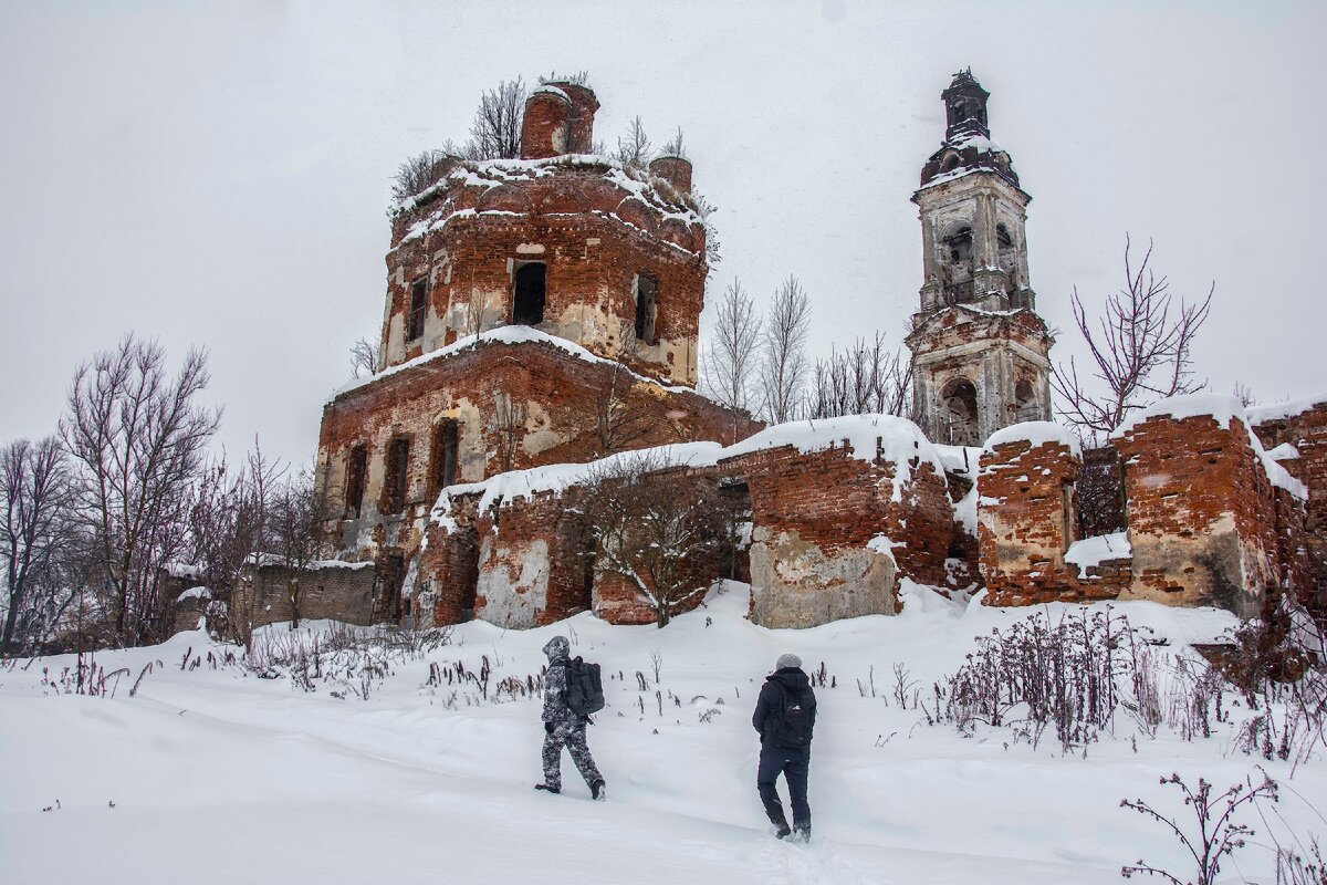 фотографии автора канала.