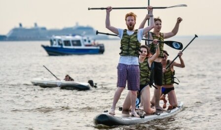 Безопасность прежде всего! И жилетики нынче симпатичные!