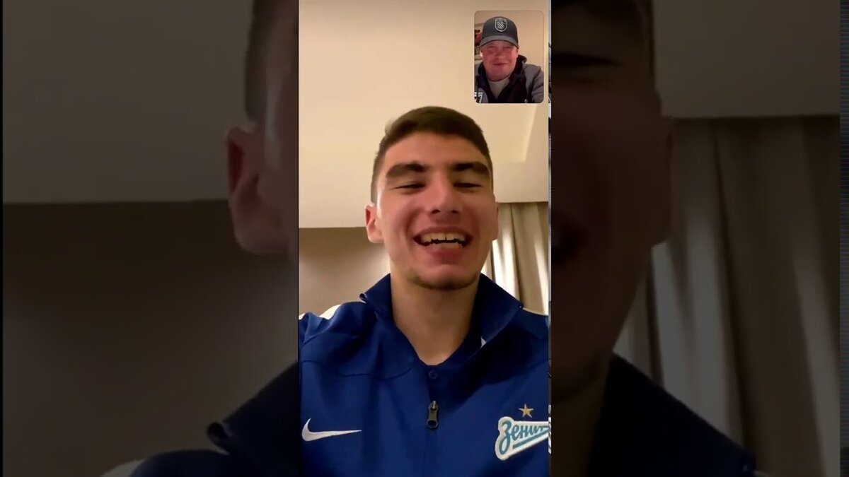 Видеозвонок полузащитника Леона Мусаева с главным тренером ФК "Рубин" Леонидом Слуцким