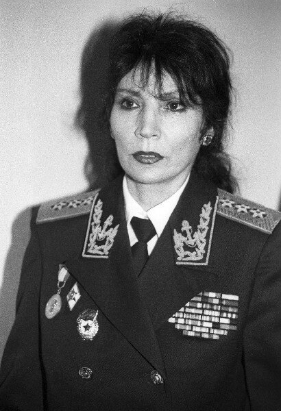 Джуна 1993. Джуна генерал полковник медицинской службы. Джуна Давиташвили генерал. Джуна Давиташвили фото.