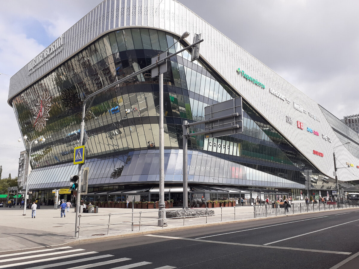 Центральный автовокзал. Монументально. Фото автора