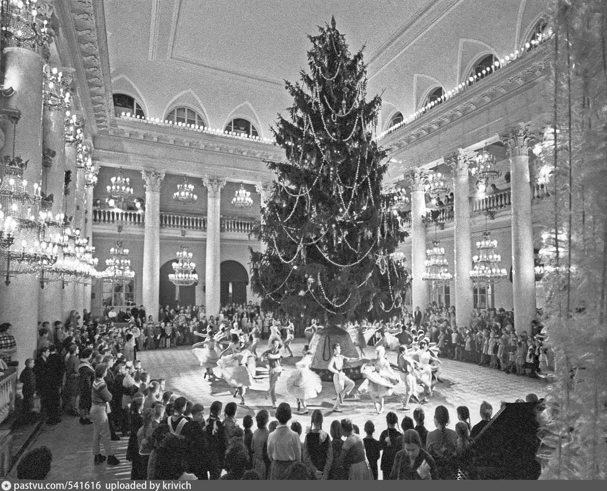 Новогодняя елка в Колонном зале Дома Союзов. Статьи