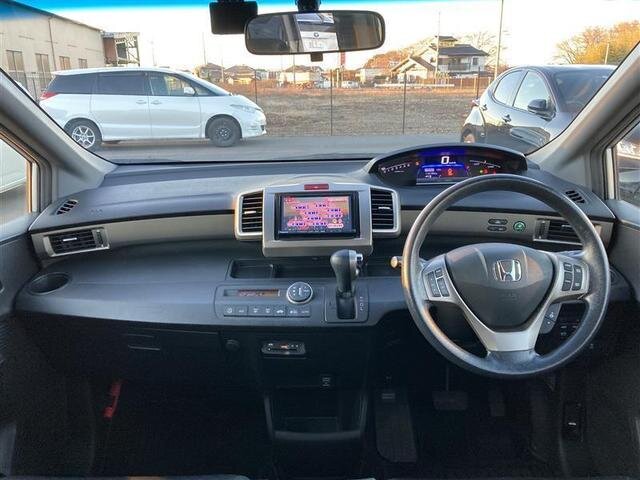 Фото салона и багажника, листайте