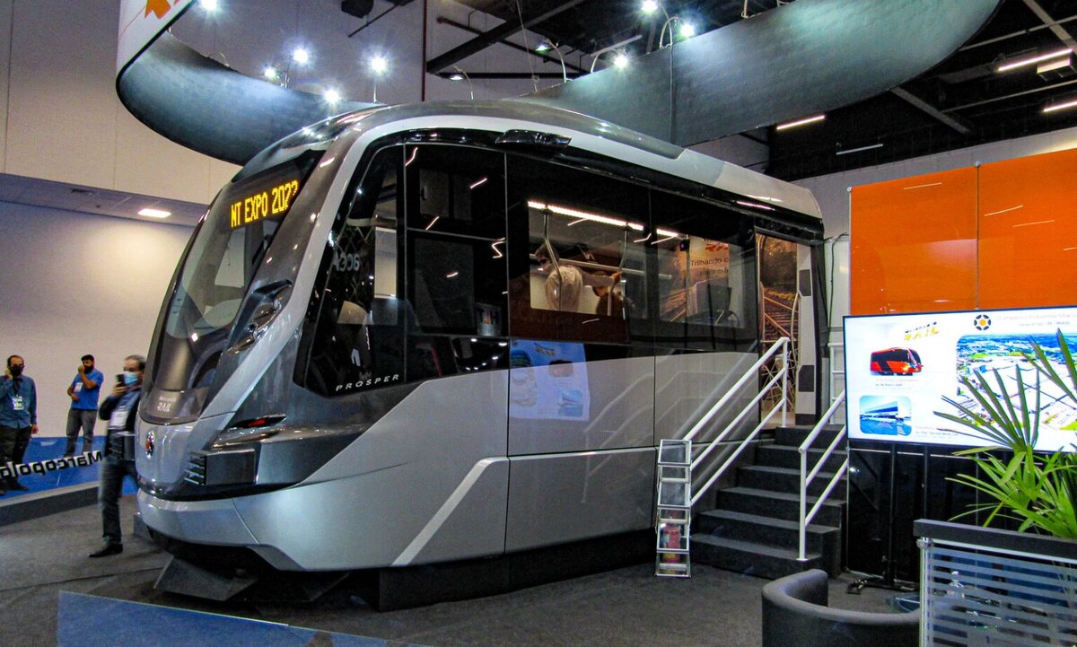  Макет головного вагона трамвай-поезда Prosper VLT на выставке NT Expo 2022. Источник: Жан Карлос, metrocptm.com.br