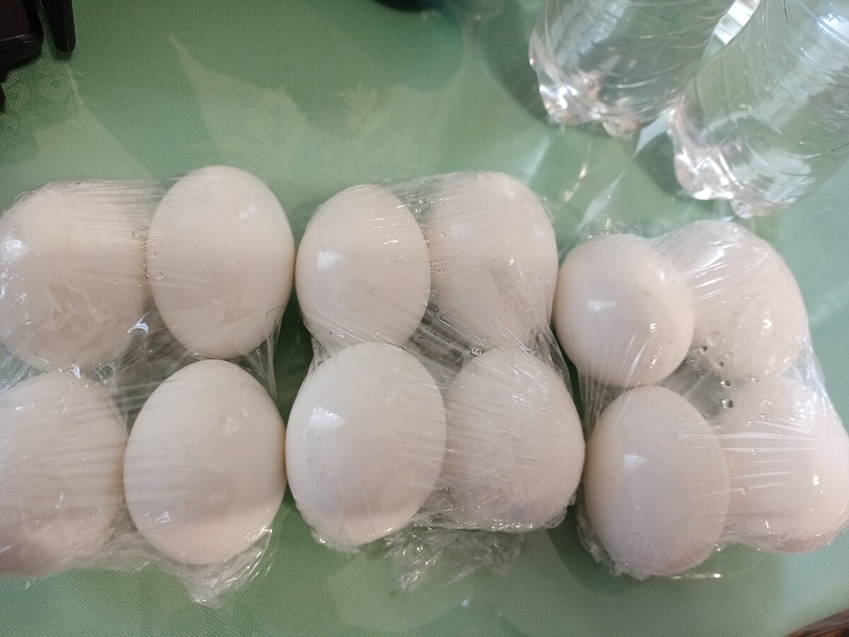 12 вареных яиц