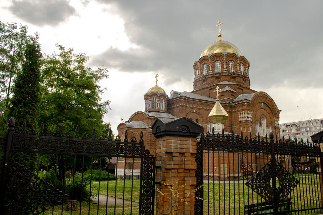 Храм сергия. Собор Сергия Радонежского Тула. Сергиевская Церковь Тула. Храм во имя преподобного Сергия Радонежского Тула. Тула храм Сергия Радонежского в Туле.