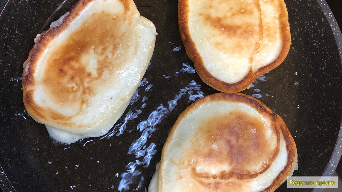 Готовлю оладьи.